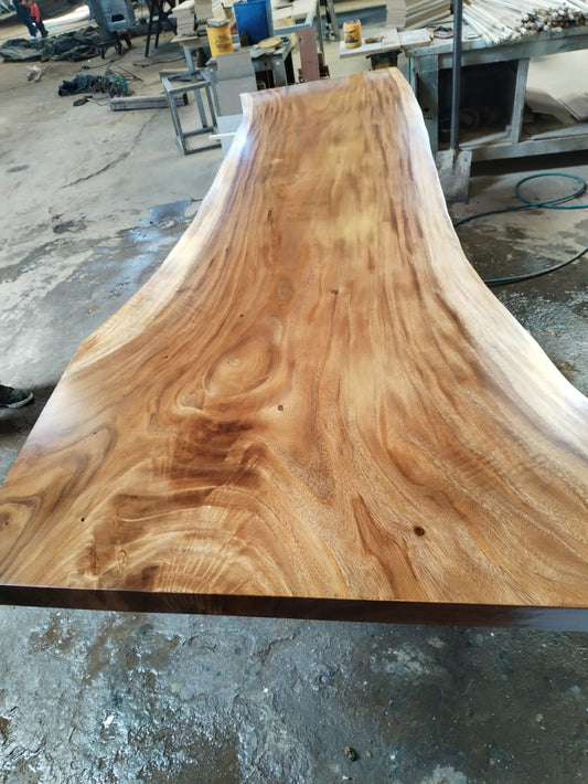 Single-slab Saman monkeypod live-edge top, Slab No. 06 — Platinum Luxury Teak